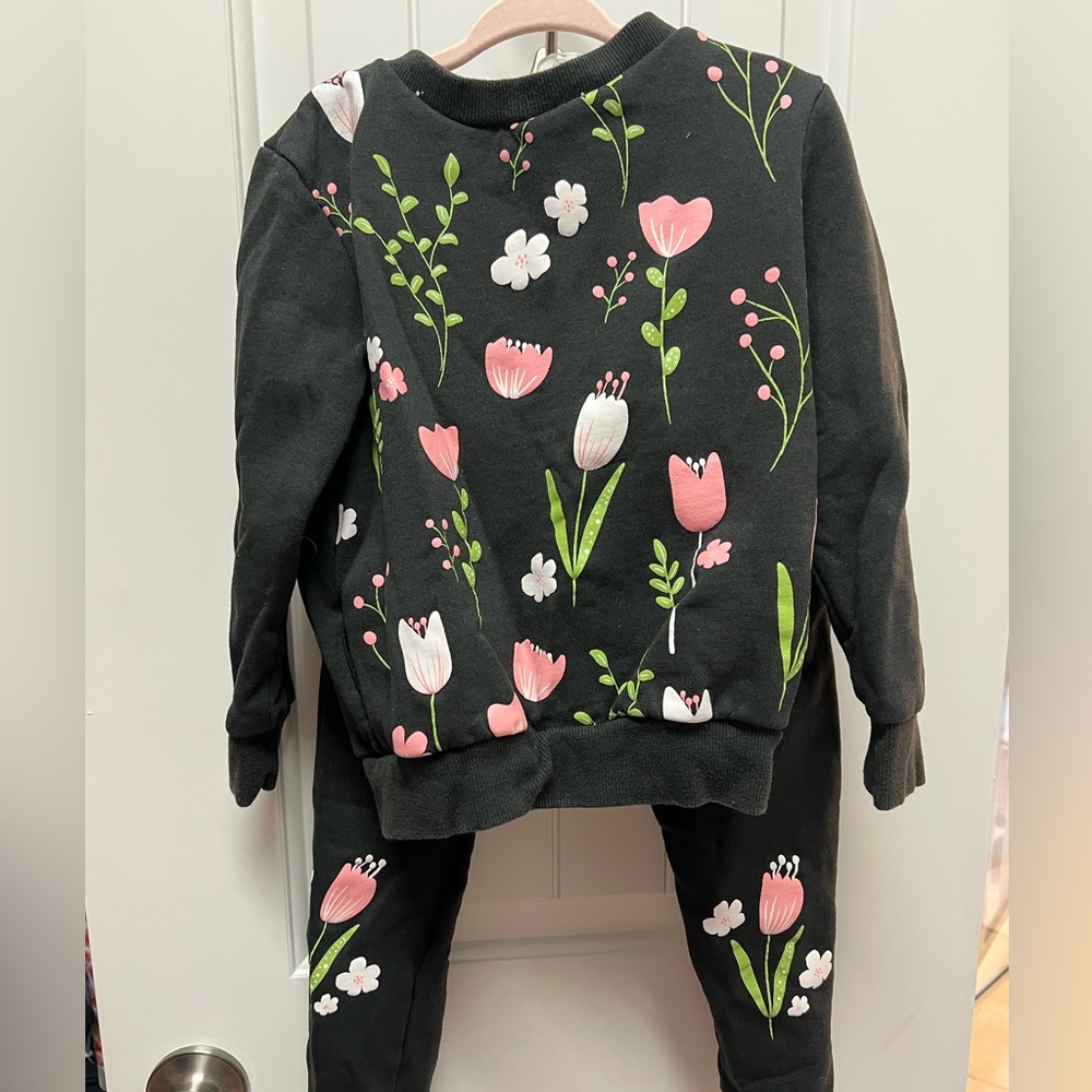 Dot Australia Sweatpants and Sweatshirt